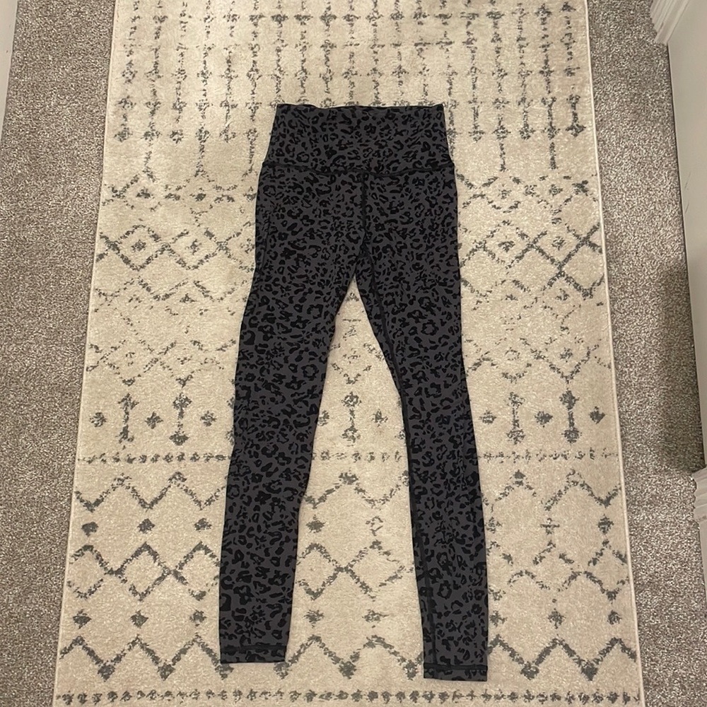 Athleta Leggings!!! Leopard Print and XS.